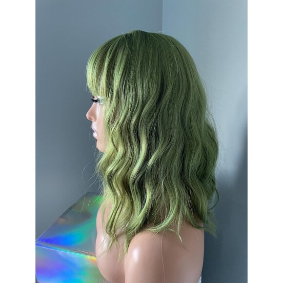 Short Green Wig 14 Inch Wavy Wig with Bangs - Clover - Picture 5 of 9